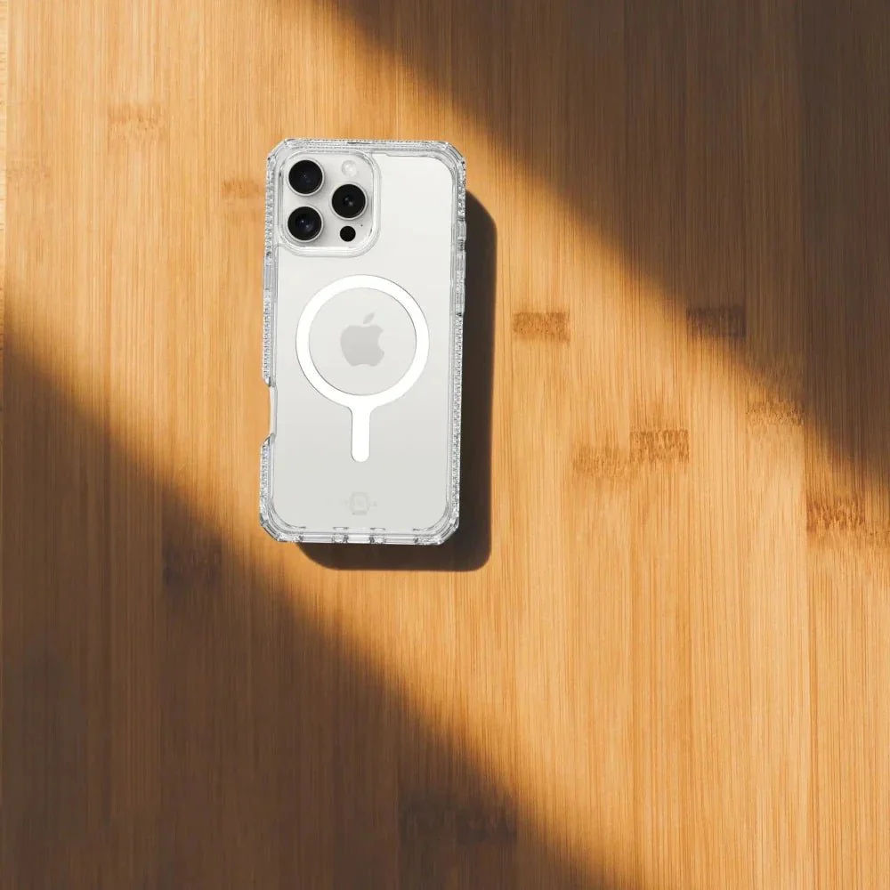 Case ItSkins para iPhone 16 Pro con MagSafe - Transparente - Image 9