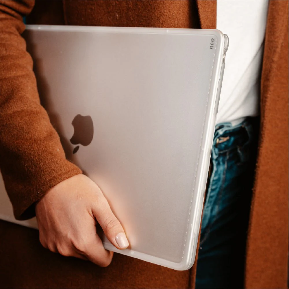 Hardcase Shock NCO para MacBook Pro 16 (M1, M2, M3, M4, M5) - Gris - Image 5